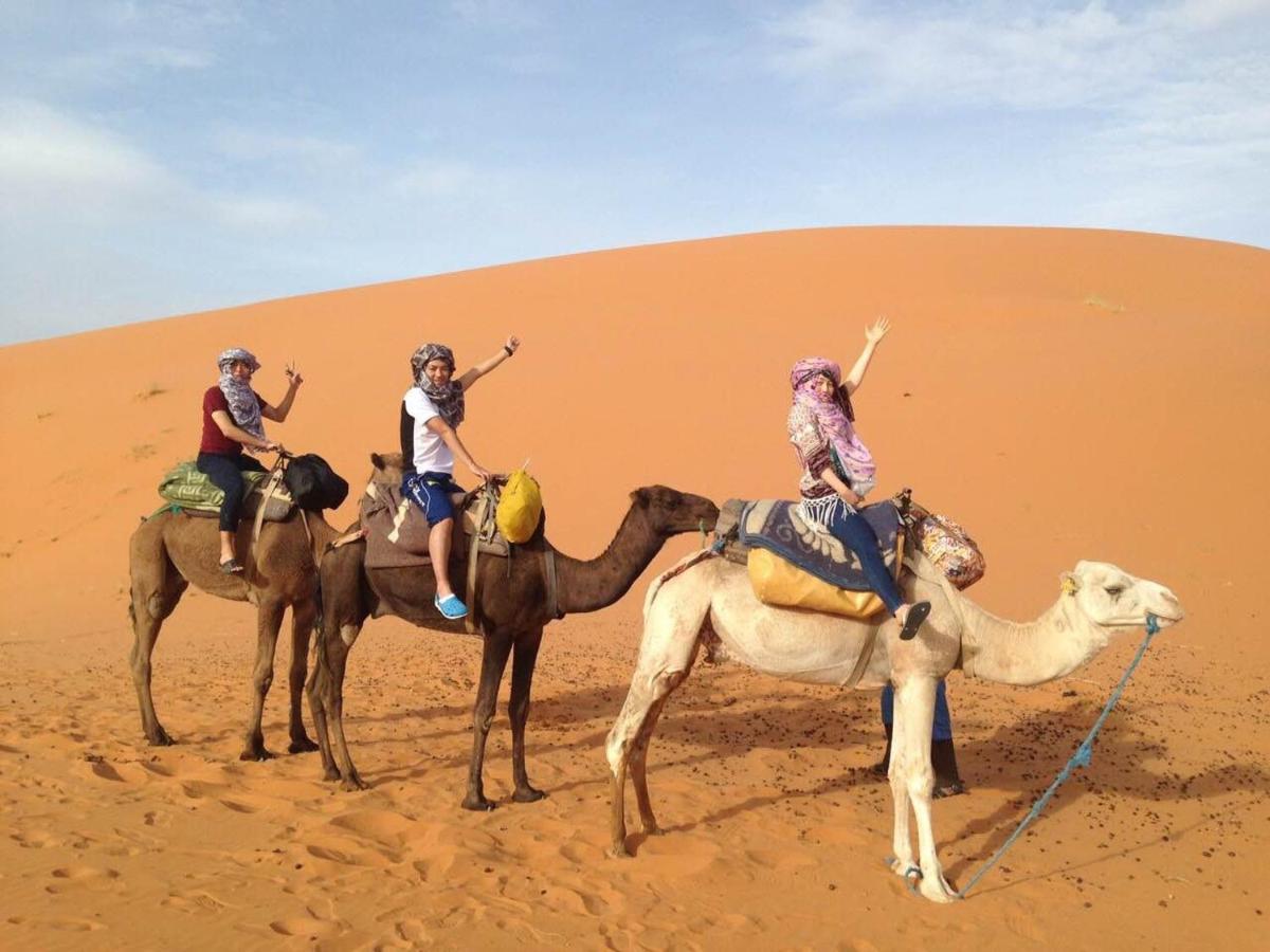 מרזאוגה Desert Camel Trekking Camp מראה חיצוני תמונה