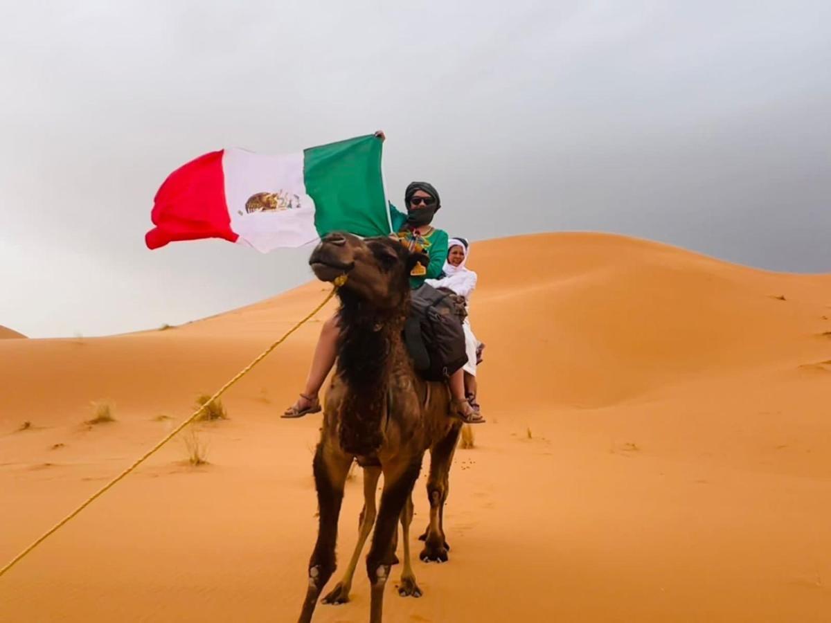 מרזאוגה Desert Camel Trekking Camp מראה חיצוני תמונה