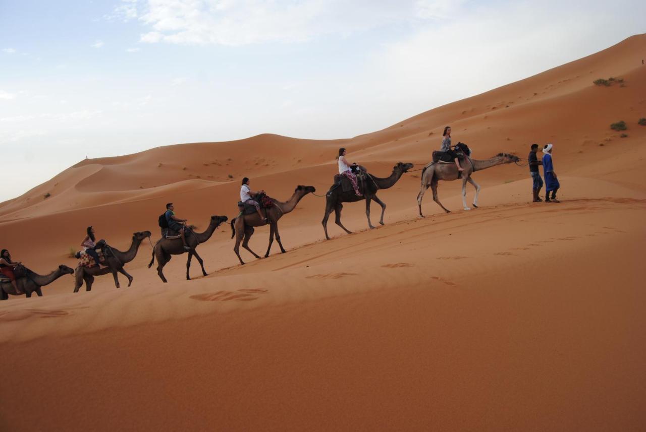 מרזאוגה Desert Camel Trekking Camp מראה חיצוני תמונה