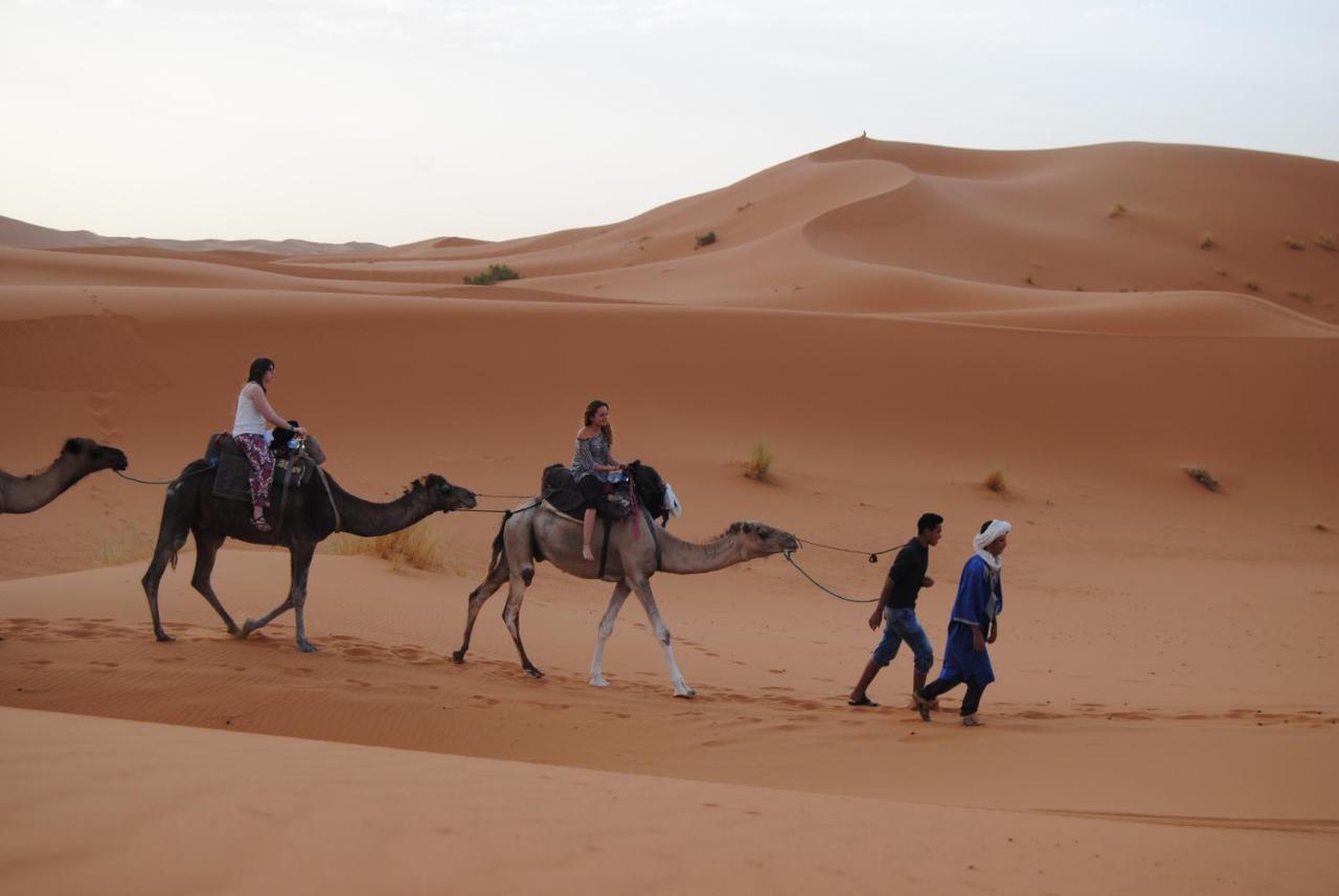 מרזאוגה Desert Camel Trekking Camp מראה חיצוני תמונה