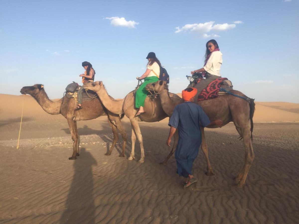מרזאוגה Desert Camel Trekking Camp מראה חיצוני תמונה