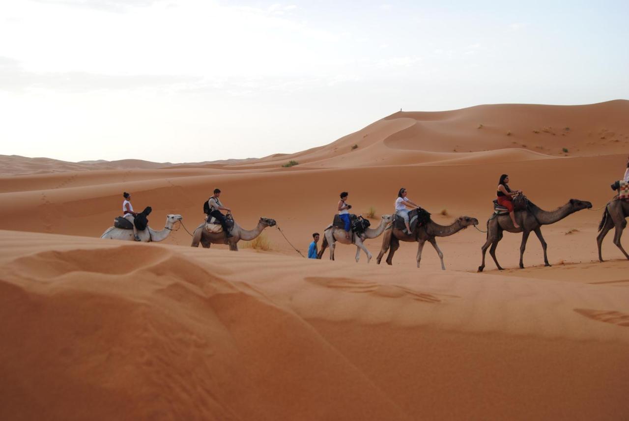 מרזאוגה Desert Camel Trekking Camp מראה חיצוני תמונה